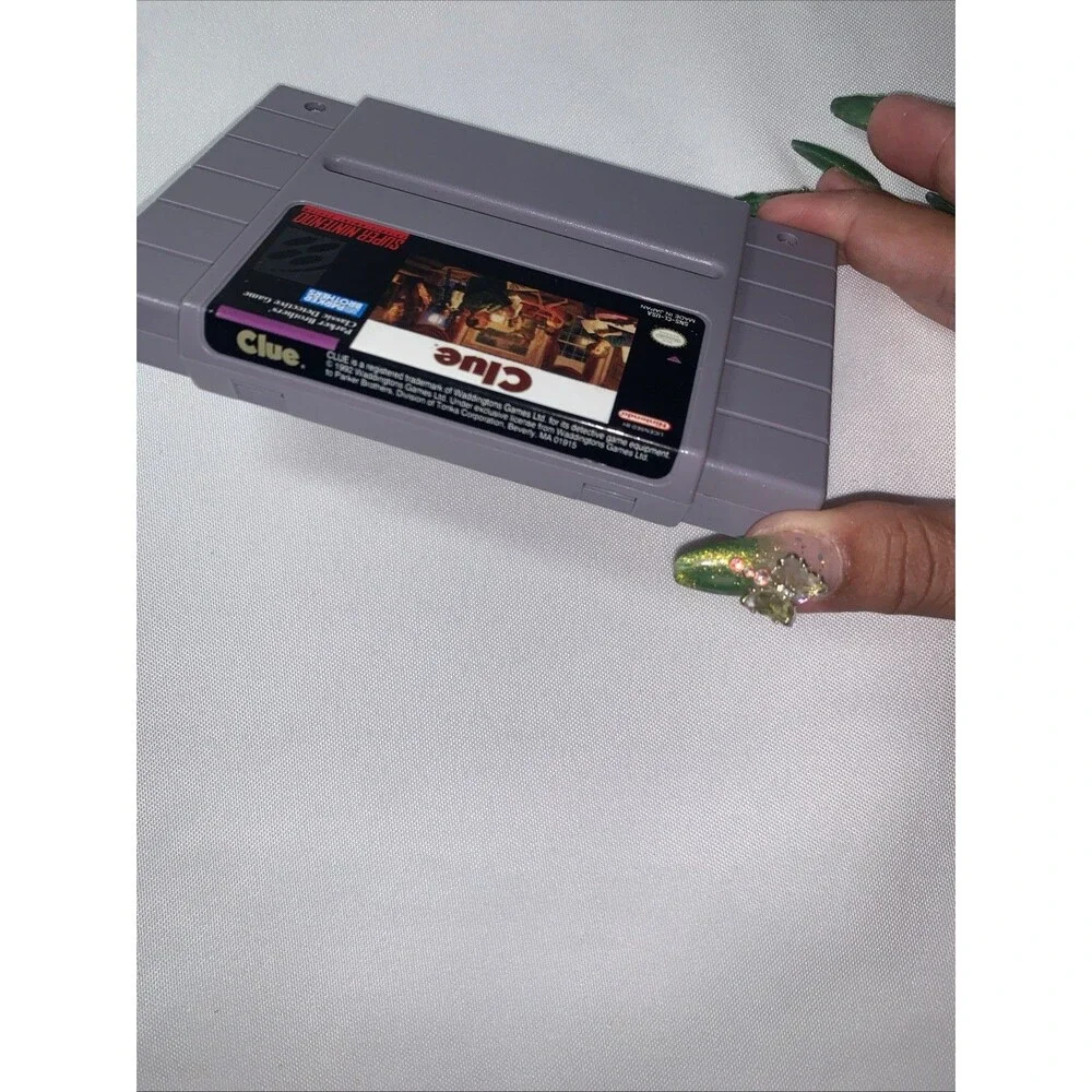 Vintage Video Game Clue SNES CIB Super Nintendo Game Cartridge